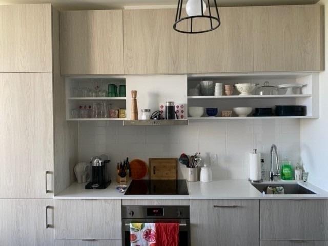 1241 - 8 Hillsdale Ave E