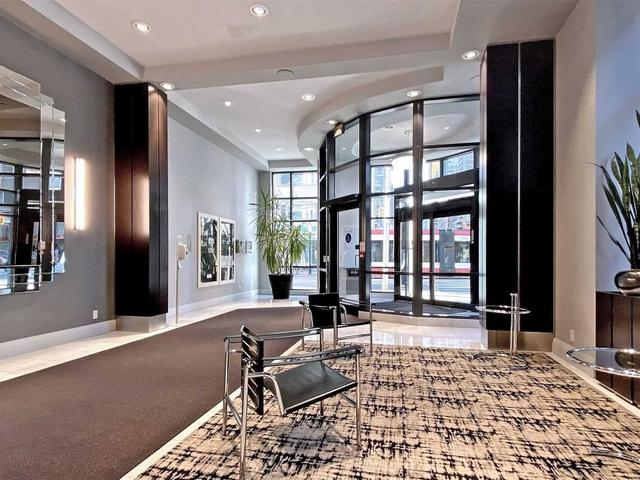 209 - 801 Bay St