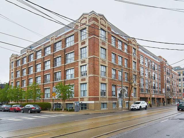 PH13 - 955 Queen St W