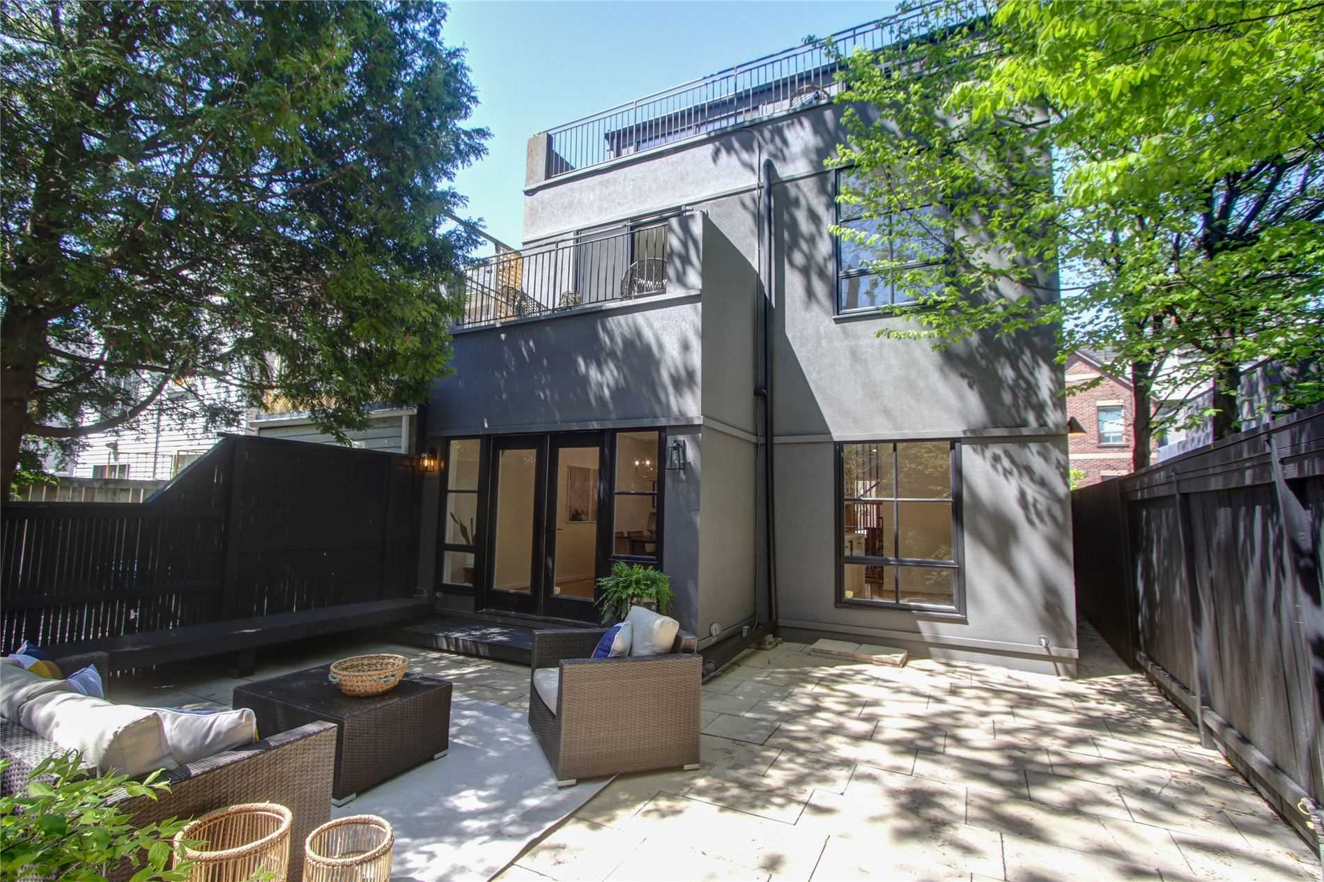 19 St, Toronto Sold, C5240634 Condos.ca