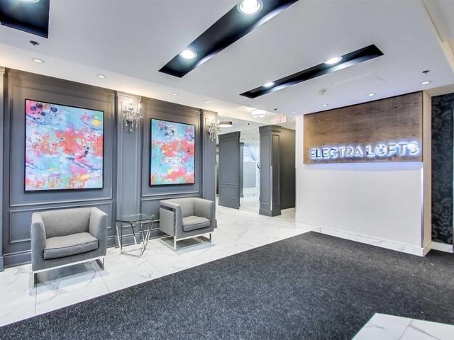 802 - 1029 King St W