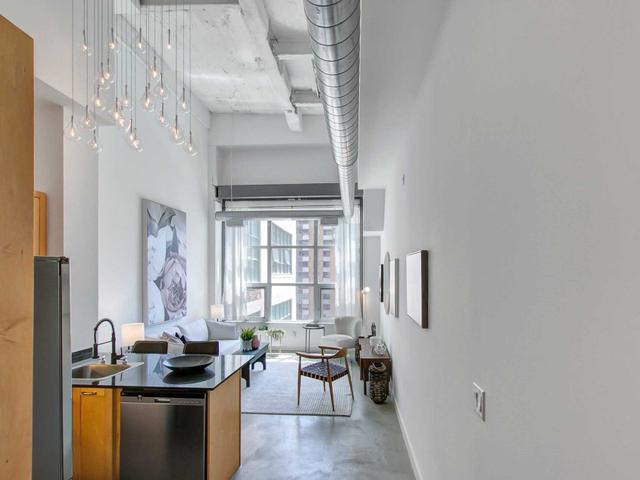 501 - 135 Dalhousie St