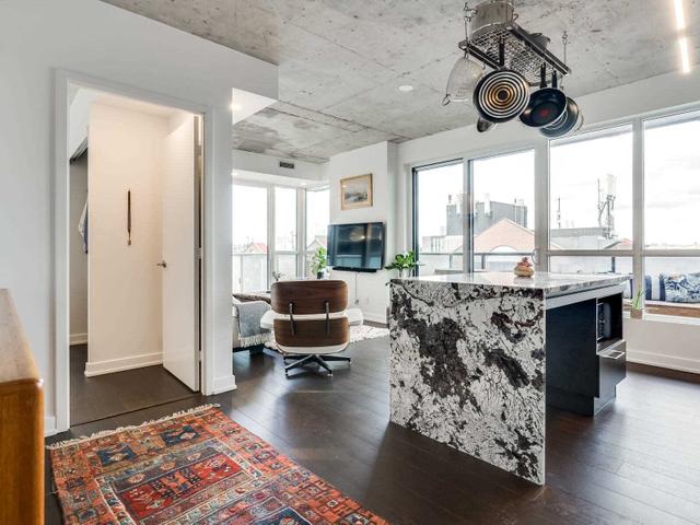 803 - 1030 King St W