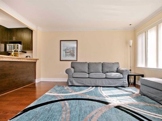 D3 - 108 Finch Ave W