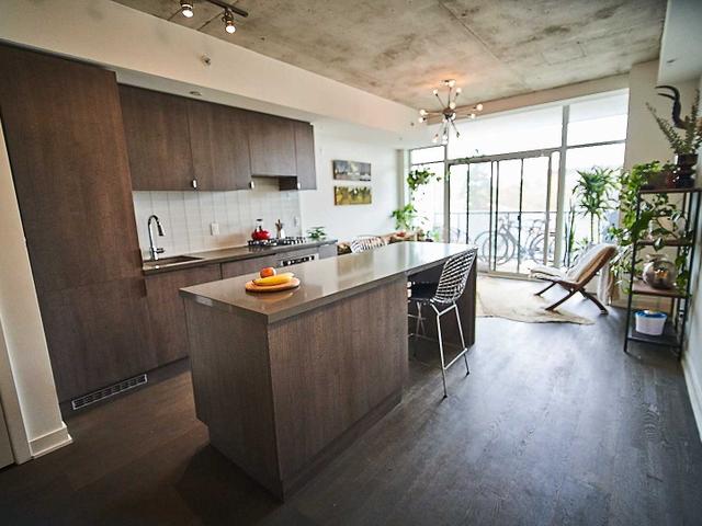 316 - 109 Ossington Ave