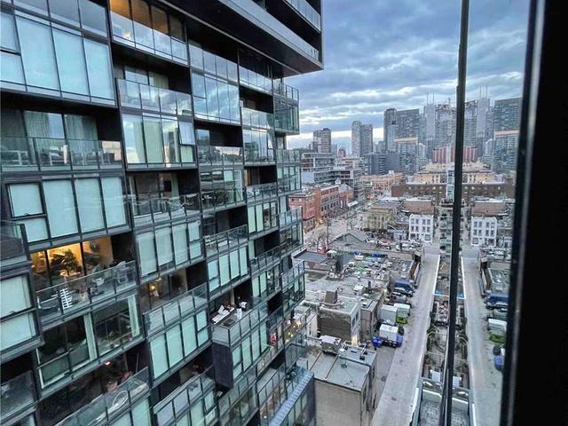 1105 - 38 Stewart St