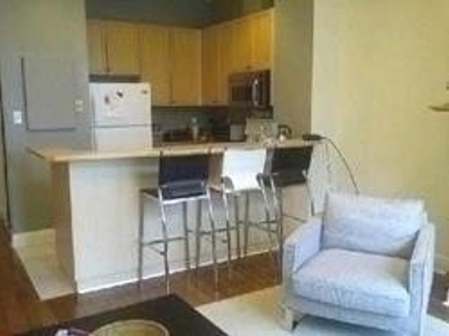 608 - 8 Wellesley St E