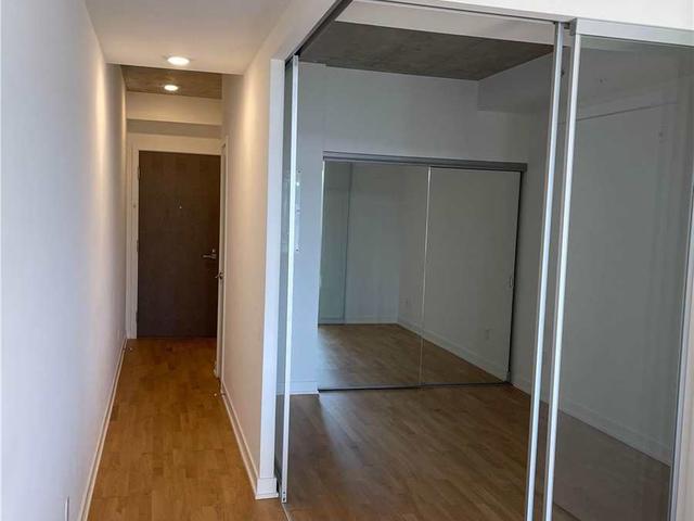 305 - 109 Ossington Ave