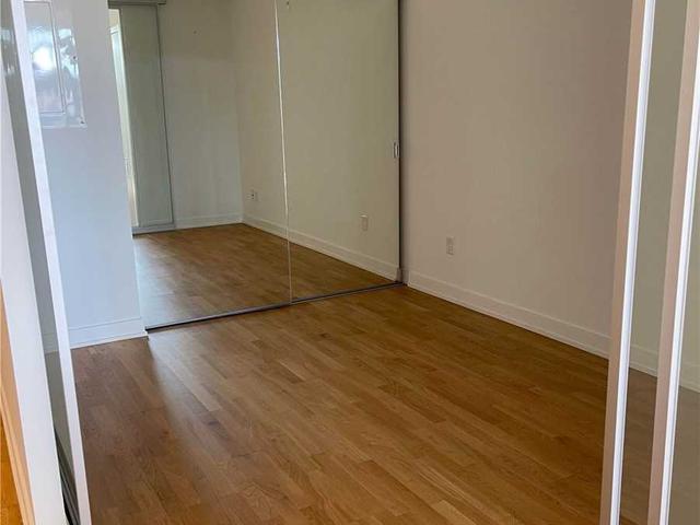 305 - 109 Ossington Ave