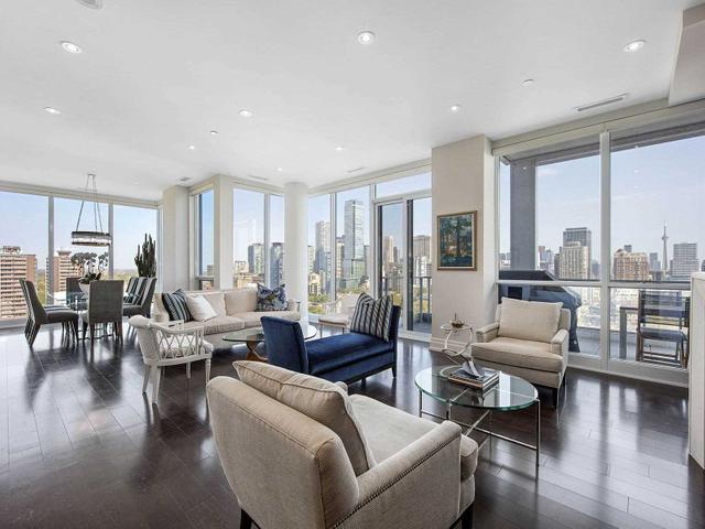 2004 - 170 Avenue Rd