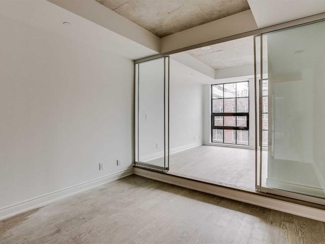 411 - 608 Richmond St W