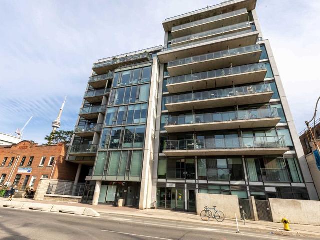 829 - 461 Adelaide St W