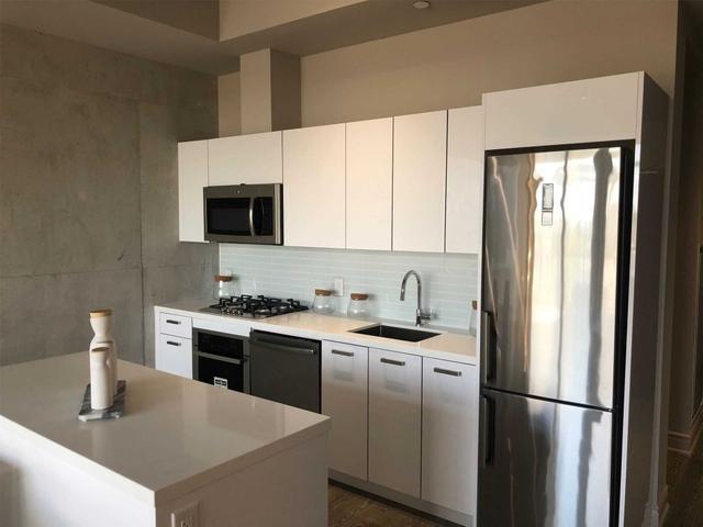 716 - 608 Richmond St W