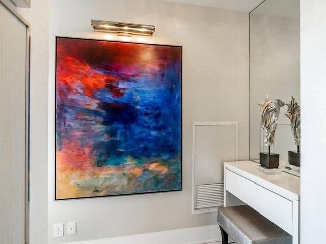 5205 - 42 Charles St E