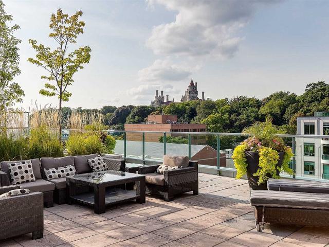 314 - 380 Macpherson Ave