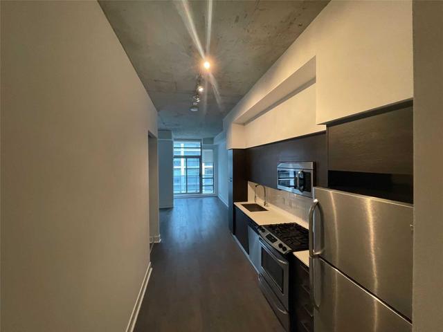 401 - 399 Adelaide St W