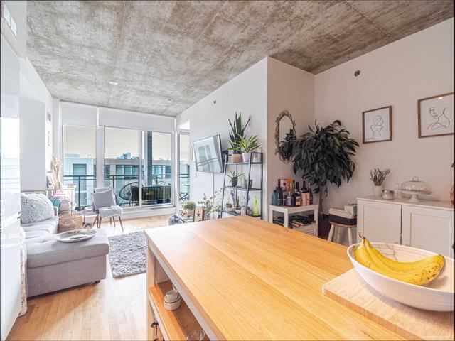 725 - 20 Minowan Miikan Lane