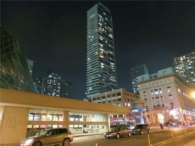 1107 - 224 King St W