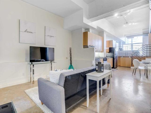 718 - 155 Dalhousie St