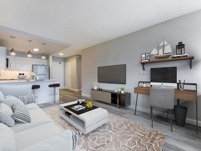 215 - 88 Erskine Ave