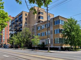 PH607 - 833 King St W