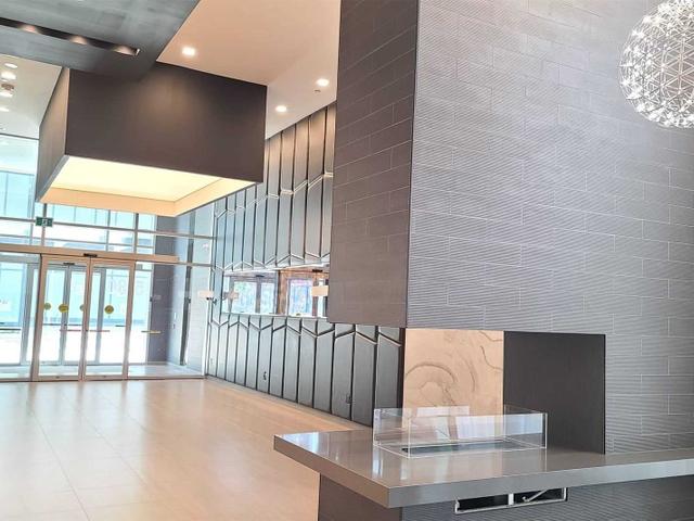 2004 - 5180 Yonge St