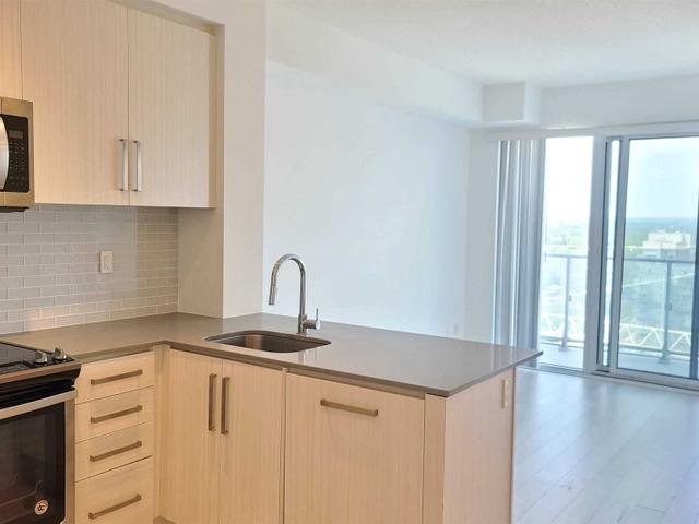 2004 - 5180 Yonge St