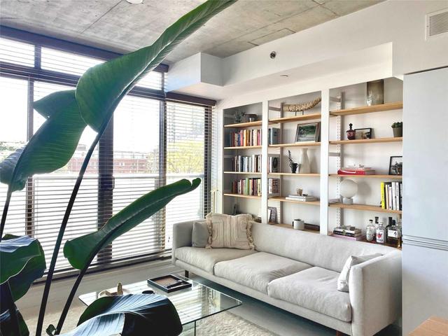 305 - 8 Gladstone Ave