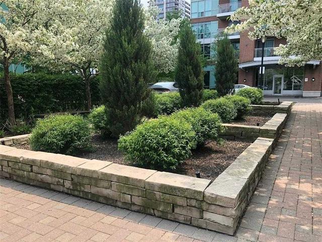 806 - 80 Western Battery Rd