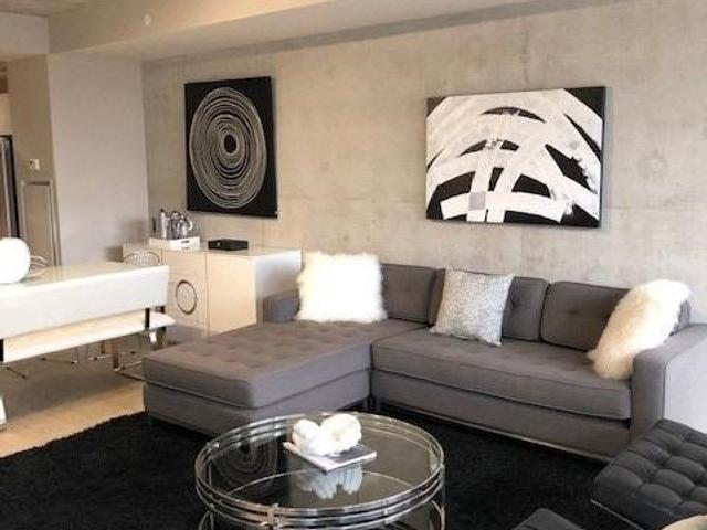 402 - 608 Richmond St W