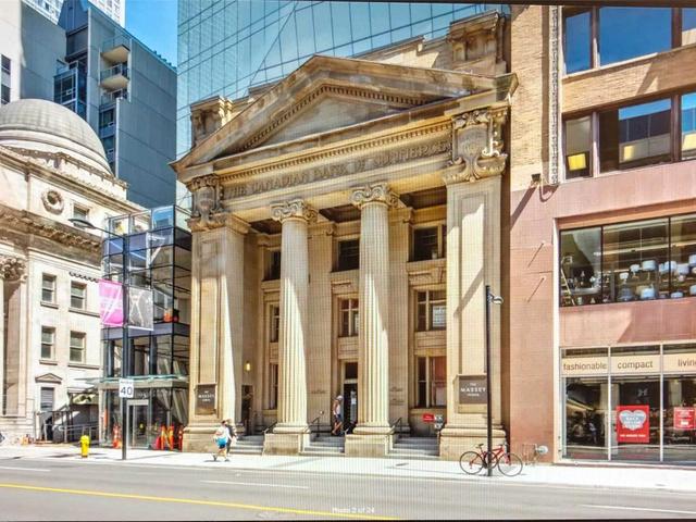 4313 - 197 Yonge St