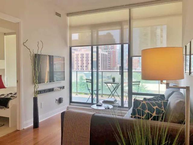 510 - 18 Yorkville Ave