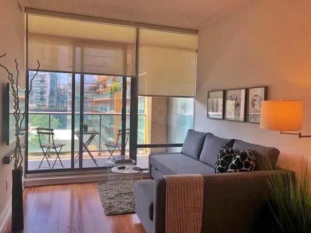 510 - 18 Yorkville Ave