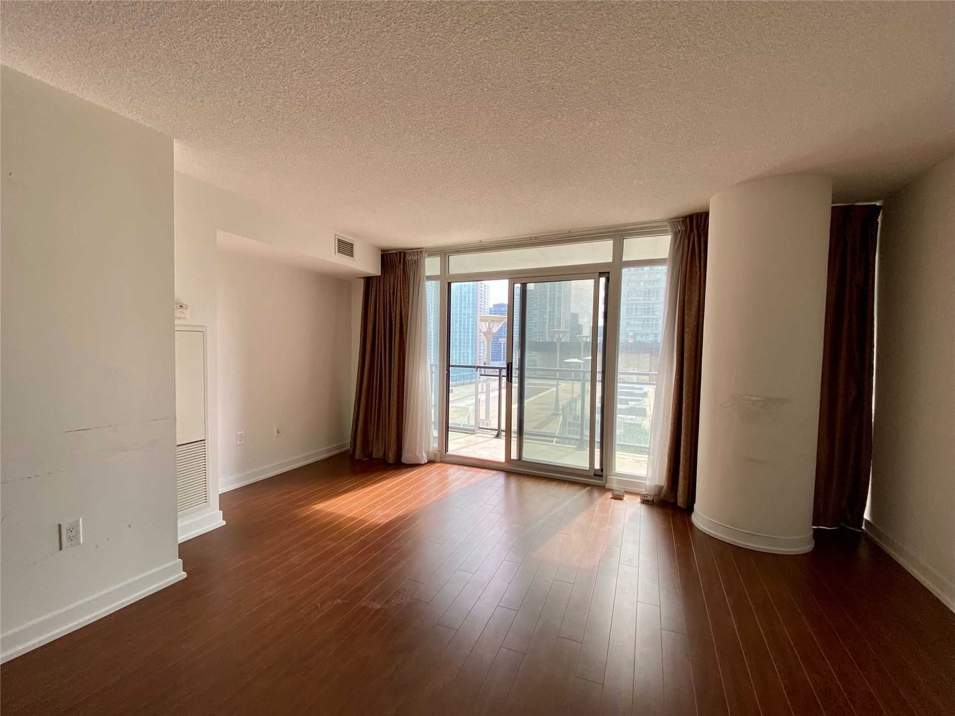 1111 8 Telegram Mews, Toronto Leased,