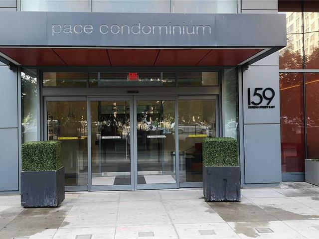 501 - 159 Dundas St E