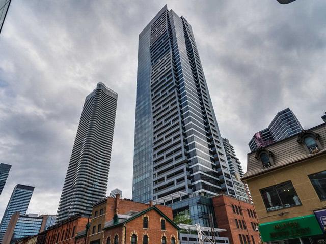 1105 - 5 St Joseph St