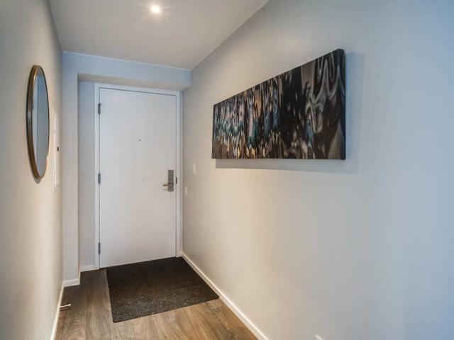 1105 - 5 St Joseph St