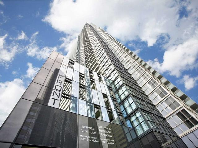 213 - 300 Front Street W St