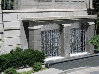 PH 01 - 5418 Yonge St