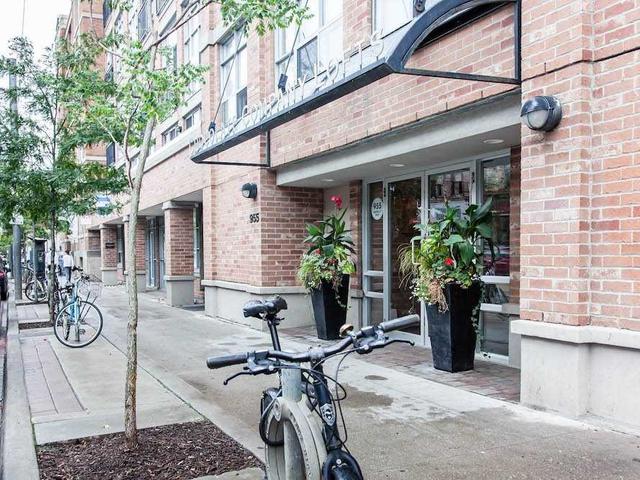 PH3 - 955 Queen St W