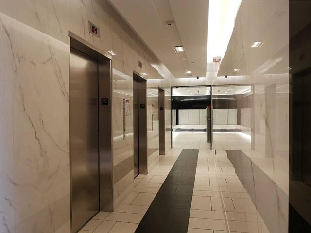 PH08 - 21 Iceboat Terr