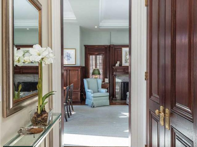 4 - 40 Maple Ave