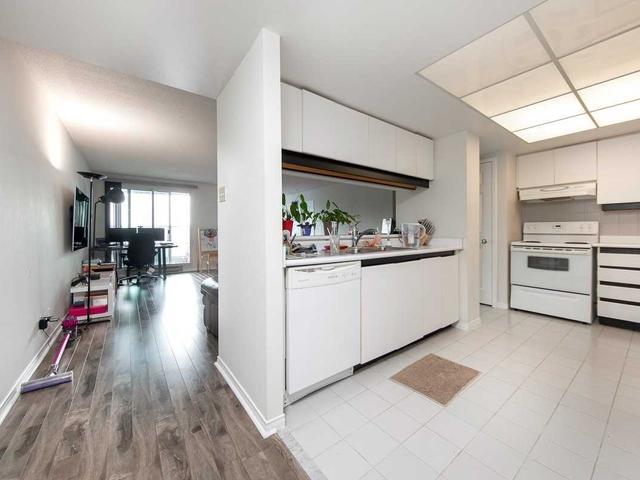 1312 - 77 Harbour Sq