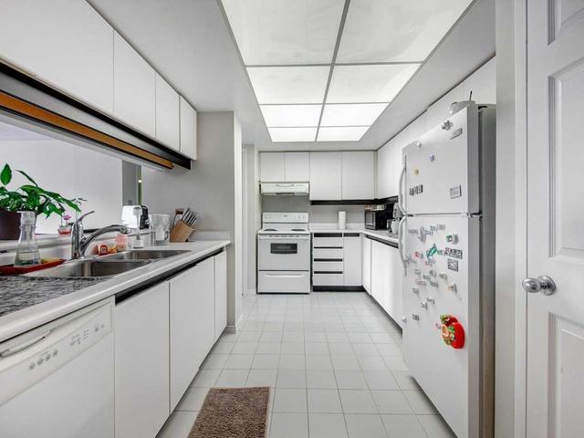 1312 - 77 Harbour Sq