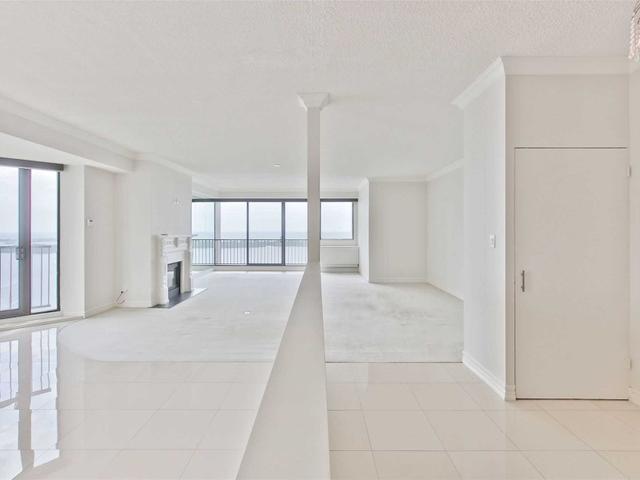 3401 - 33 Harbour Sq