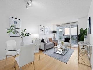 212 - 18 Stafford St