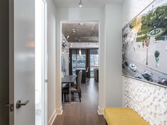 610 - 399 Adelaide St W