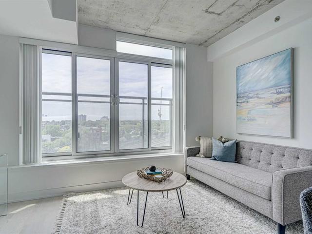 915 - 20 Minowan Miikan Lane