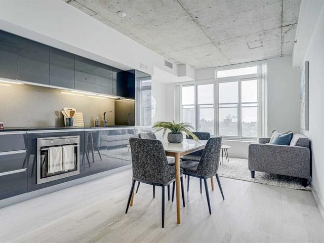 915 - 20 Minowan Miikan Lane