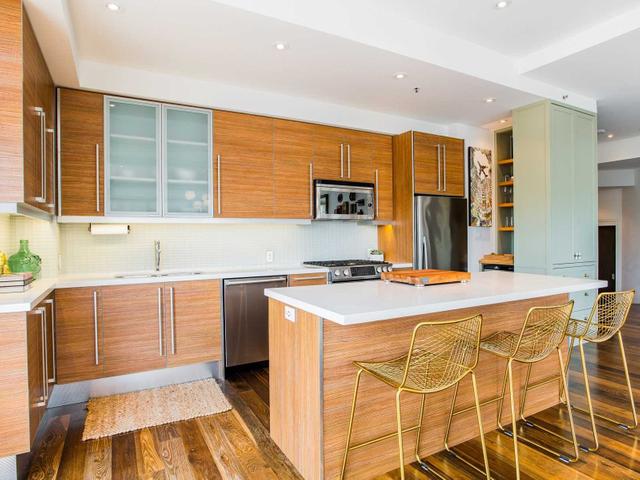 309 - 701 Dovercourt Rd